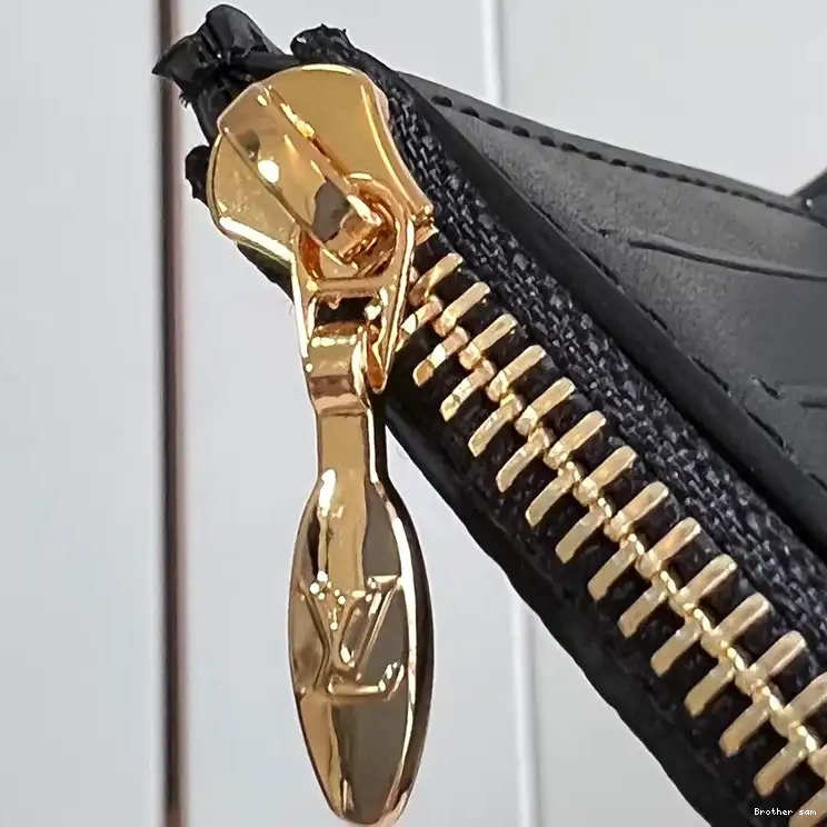 Brother sam 2407YA0147 LV Bags 0820